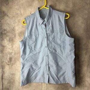 L.L. Bean Light Blue Sleeveless Button-Front Shirt Jacket. Large